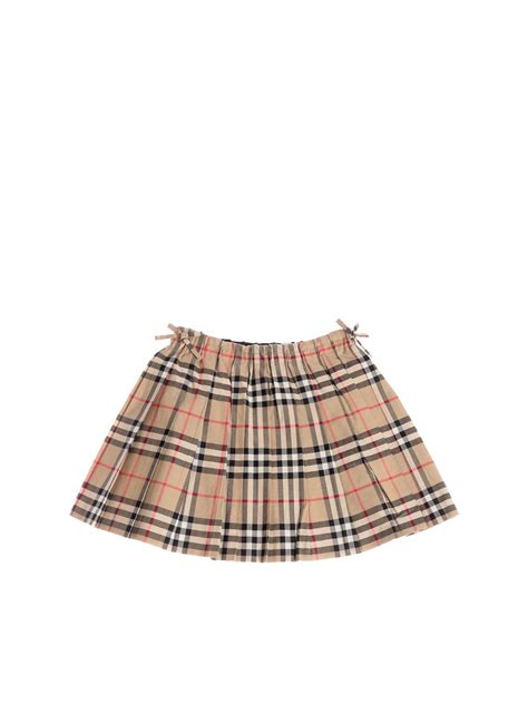 vintage burberry pleated skirt